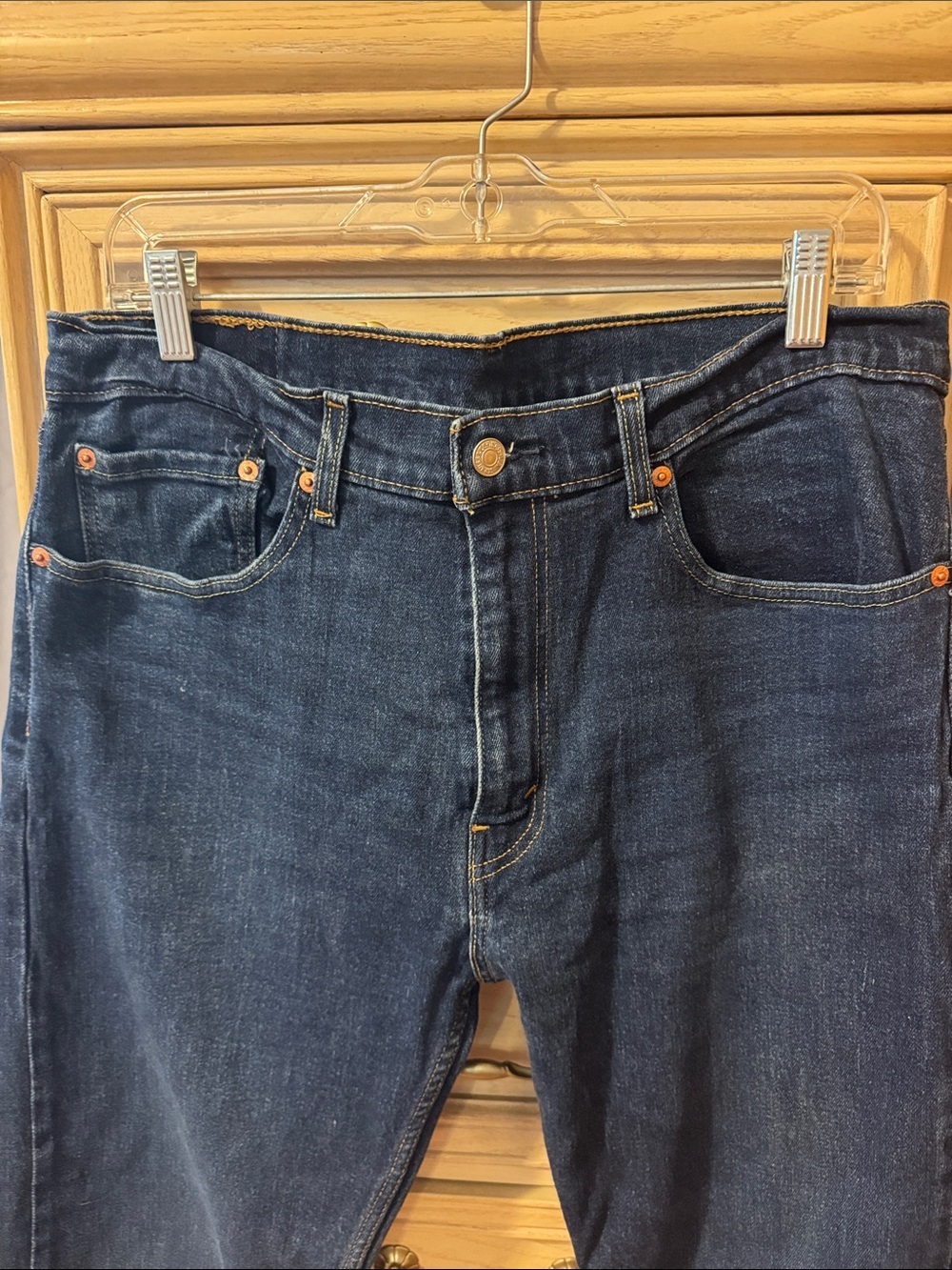 Men's Levi Strauss 505 Dark Blue Straight Fit Jeans - Picture 3 of 7